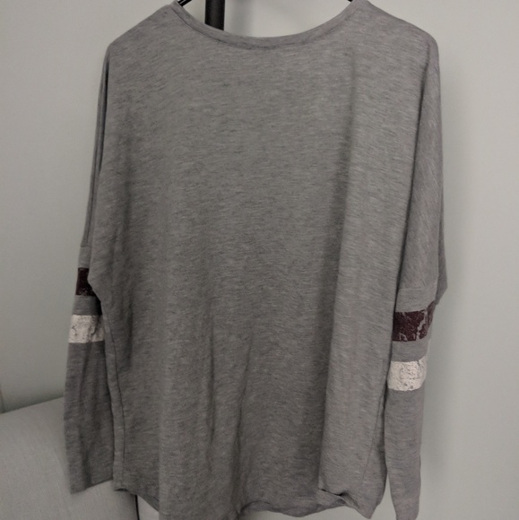 Top - Picture 1 of 2